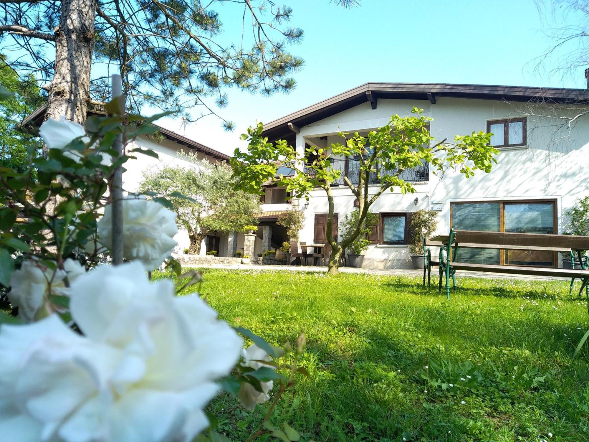 Pri Martinovih Apartment Deskle Exterior photo
